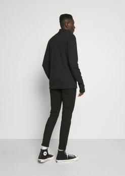 Indicode Jeans EBERLEIN WITH ROLLED UP - Spodnie Materiałowe - Black 7 Indicode Jeans EBERLEIN WITH ROLLED UP - Spodnie Materiałowe - Black -Indicode Jeans Sklep 3de7c019c59046d49e9b373325475f6a scaled