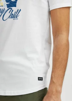 Indicode Jeans IDDANIEL - T-shirt Z Nadrukiem - Off White -Indicode Jeans Sklep 5241c7f0ba924c51b53a60f4f218f6e5 scaled