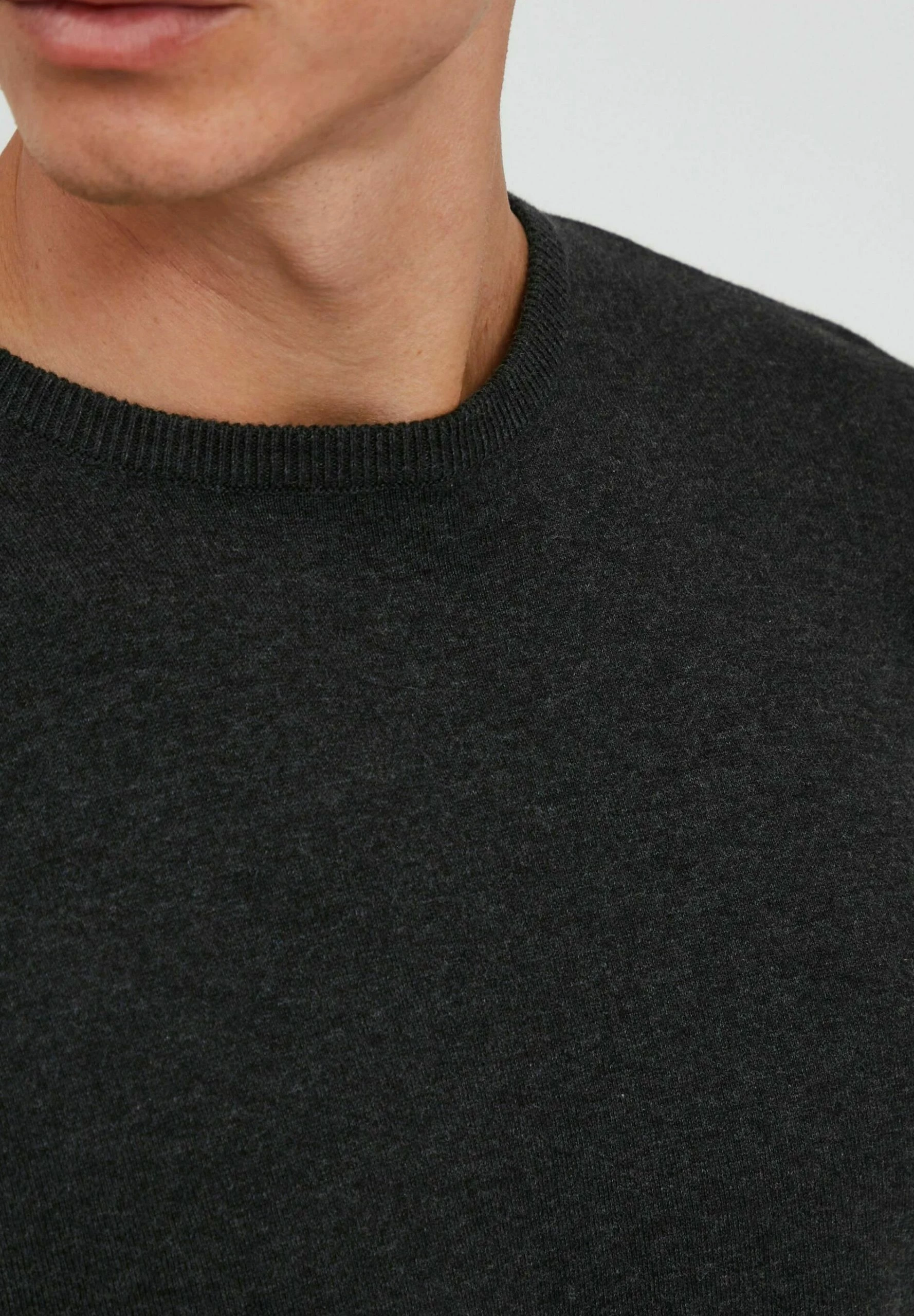 Indicode Jeans IDBADAN - Sweter - Charcoal Mix 4 Indicode Jeans IDBADAN - Sweter - Charcoal Mix - obrazek 4