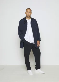 Indicode Jeans EBERLEINPLUS - Spodnie Materiałowe - Navy -Indicode Jeans Sklep 9fc2dee035dd4e91a788531c6a977d3f scaled