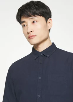 Indicode Jeans KEPNER - Koszula Biznesowa - Navy -Indicode Jeans Sklep c1df368c70cb4a6ab0f80bf853e2c678 scaled